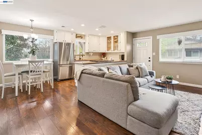 8185 Arroyo Dr #4, Pleasanton, CA 94588 - Photo 6