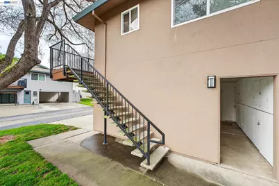 8185 Arroyo Dr #4, Pleasanton, CA 94588 - Photo 26