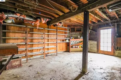 1033 2nd Ave, Crockett, CA 94525 - Photo 34