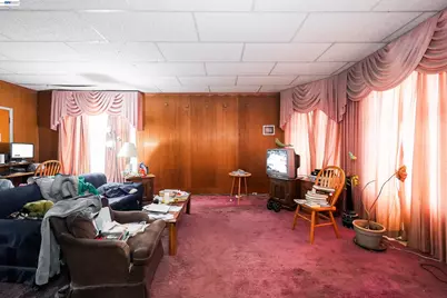 1033 2nd Ave, Crockett, CA 94525 - Photo 10