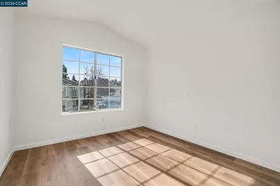 933 Country Run Dr, Martinez, CA 94553 - Photo 14