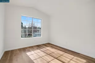 933 Country Run Dr, Martinez, CA 94553 - Photo 14