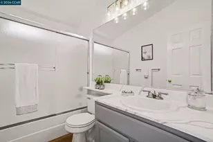 933 Country Run Dr, Martinez, CA 94553 - Photo 18