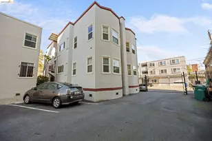4045 Manila Ave, Oakland, CA 94609 - Photo 8