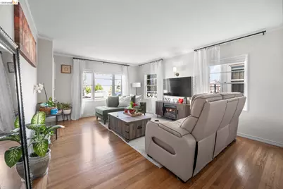 359 41st St, Oakland, CA 94609 - Photo 16