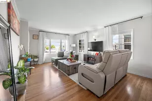 359 41st St, Oakland, CA 94609 - Photo 16