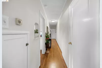 359 41st St, Oakland, CA 94609 - Photo 18