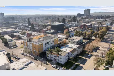 359 41st St, Oakland, CA 94609 - Photo 10