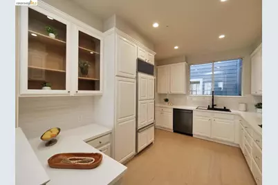 2050 Divisadero St #APT 2, San Francisco, CA 94115 - Photo 10