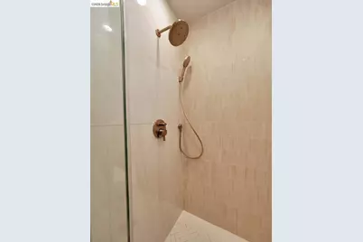 2050 Divisadero St #APT 2, San Francisco, CA 94115 - Photo 18