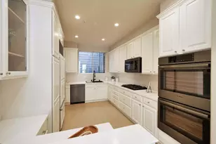 2050 Divisadero St, San Francisco, CA 94115 - Photo 2