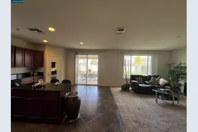 2144 Stansfield, Roseville, CA 95747 - Photo 4