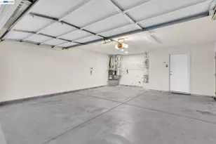 1820 Willow Creek Dr, Tracy, CA 95376 - Photo 30