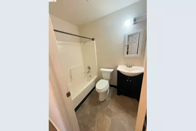 2108 Lemontree Way #3, Antioch, CA 94509 - Photo 12