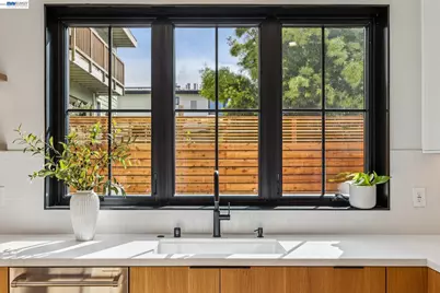 1142 Dwight, Berkeley, CA 94702 - Photo 24