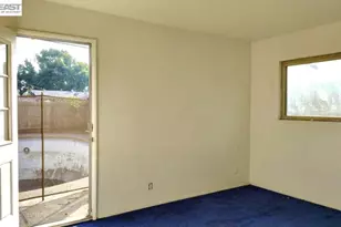 3284 Pine Ave, Fresno, CA 93703 - Photo 6
