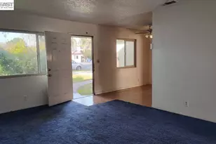 3284 Pine Ave, Fresno, CA 93703 - Photo 4