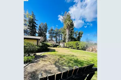 3635 Country Club Blvd, Stockton, CA 95204 - Photo 12