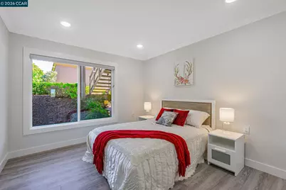 2900 Tice Creek Dr #8, Walnut Creek, CA 94595 - Photo 24