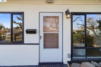280 Calais Dr, Pinole, CA 94564 - Photo 2