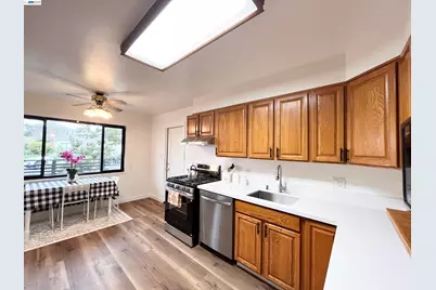 280 Calais Dr, Pinole, CA 94564 - Photo 22