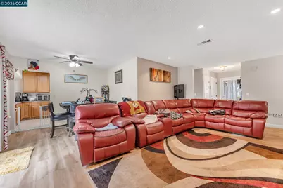 618 Kinglet, Suisun City, CA 94585 - Photo 8