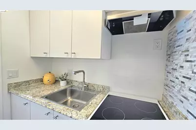 4 Captain Dr #E405, Emeryville, CA 94608 - Photo 8