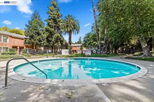 810 Oak Grove Rd, Concord, CA 94518 - Photo 22