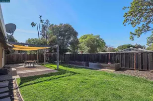 1346 Montana Dr, Concord, CA 94521 - Photo 24