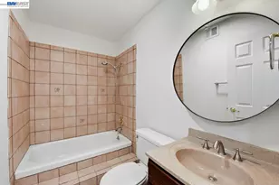 1400 Carpentier St, San Leandro, CA 94577 - Photo 14