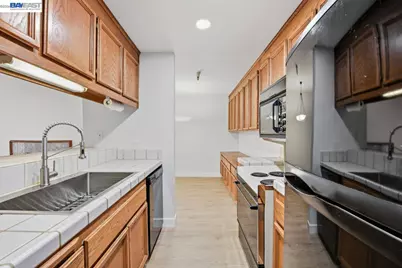 1400 Carpentier St #315, San Leandro, CA 94577 - Photo 10