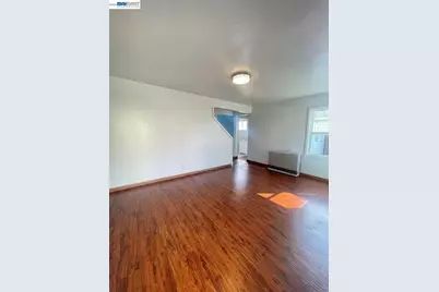 318 Cypress St #D, Alameda, CA 94501 - Photo 2