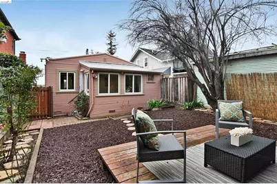 6236 Laird Ave, Oakland, CA 94605 - Photo 30