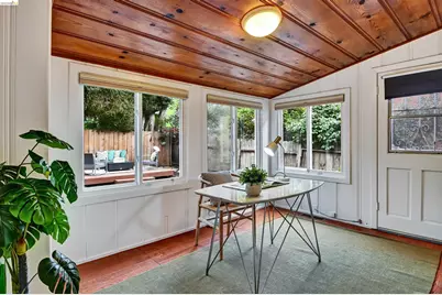 6236 Laird Ave, Oakland, CA 94605 - Photo 18