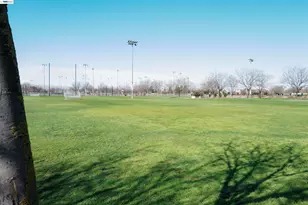 2689 Jackson Ave, Tracy, CA 95377 - Photo 32