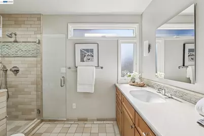 1211 Court St, Alameda, CA 94501 - Photo 24