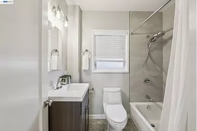 1211 Court St, Alameda, CA 94501 - Photo 22