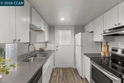 5468 Roundtree Drive #C, Concord, CA 94521 - Photo 6