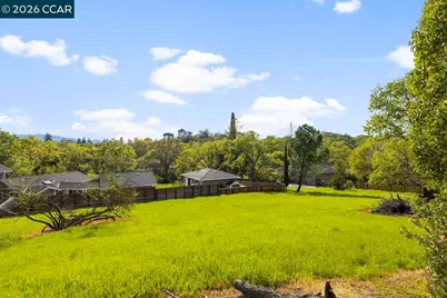 1101 Scots Ln, Walnut Creek, CA 94596 - Photo 8