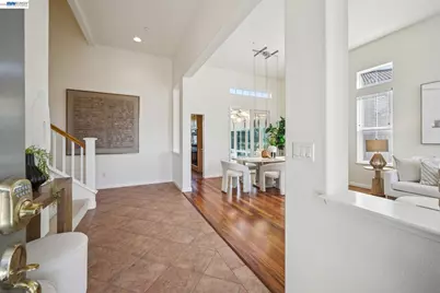 28862 Bay Heights Rd, Hayward, CA 94542 - Photo 2