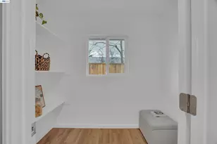 1954 Treadway Ln, Pleasant Hill, CA 94523 - Photo 8