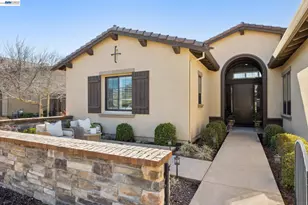 73 Stonebrae Rd, Hayward, CA 94542 - Photo 2