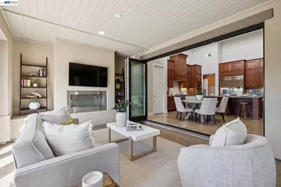 73 Stonebrae Rd, Hayward, CA 94542 - Photo 18