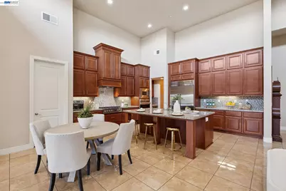 73 Stonebrae Rd, Hayward, CA 94542 - Photo 14