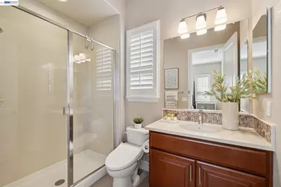 73 Stonebrae Rd, Hayward, CA 94542 - Photo 30