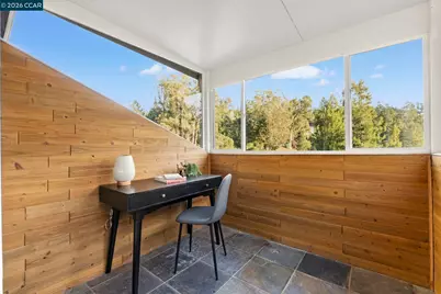 6165 Doncaster Pl, Oakland, CA 94611 - Photo 36