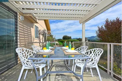 2100 Golden Rain Rd #5, Walnut Creek, CA 94595 - Photo 32