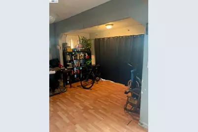 7333 Lockwood St, Oakland, CA 94621 - Photo 2