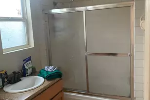 7333 Lockwood St, Oakland, CA 94621 - Photo 6