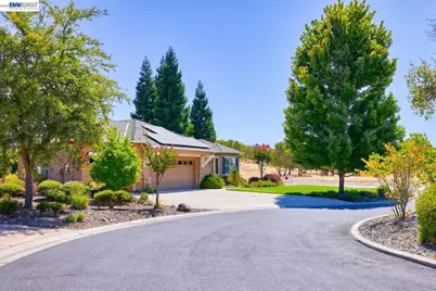 8 Rock Ridge Ct, Copperopolis, CA 95228 - Photo 2